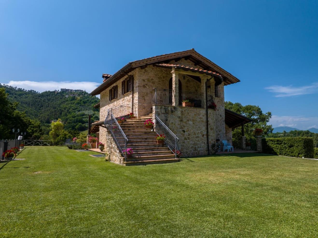 Agriturismo Isola Verde SantʼUrbano Kültér fotó
