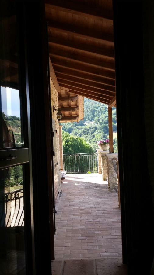 Agriturismo Isola Verde SantʼUrbano Kültér fotó