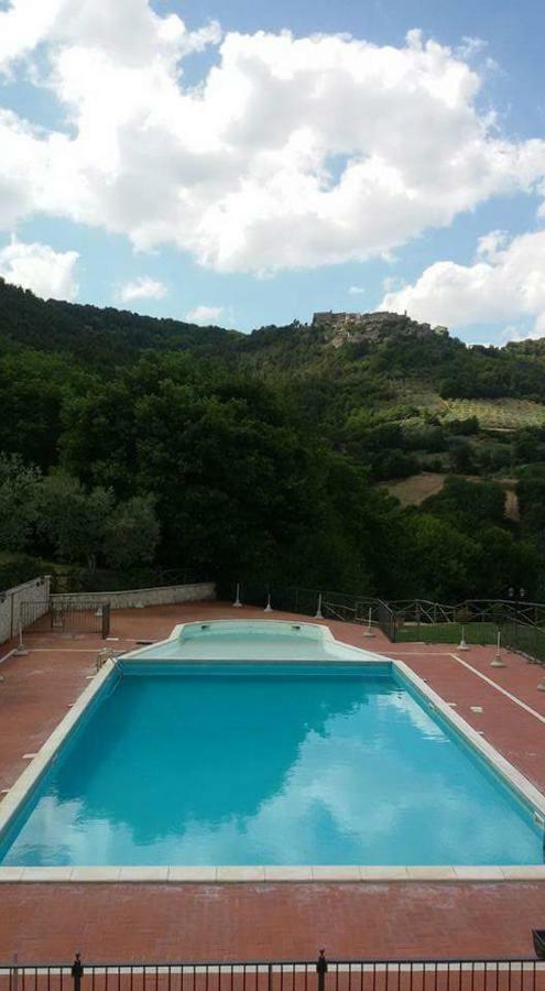 Agriturismo Isola Verde SantʼUrbano Kültér fotó