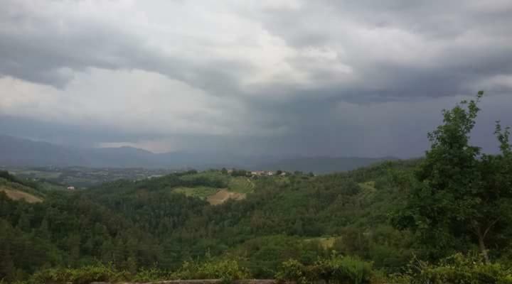 Agriturismo Isola Verde SantʼUrbano Kültér fotó