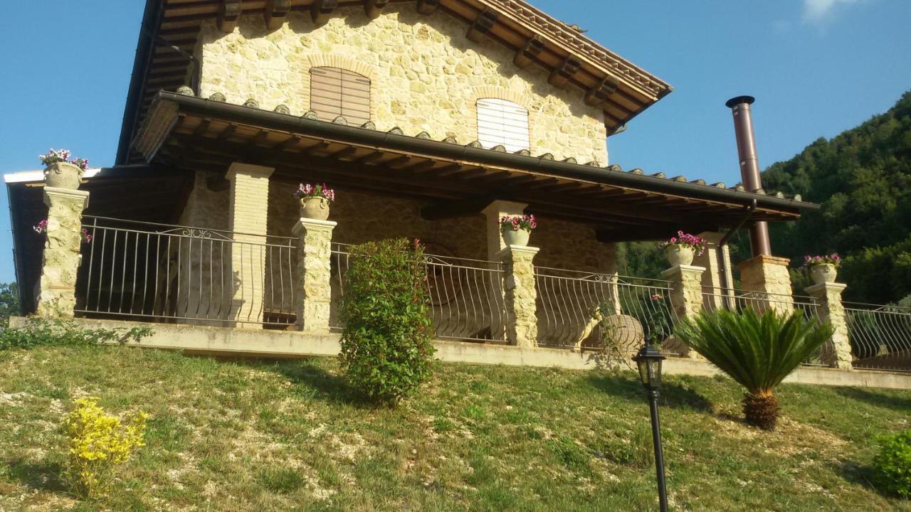 Agriturismo Isola Verde SantʼUrbano Kültér fotó